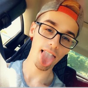 Meet your Posher, Dylan